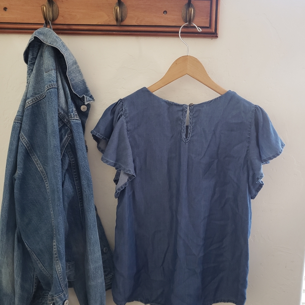 Chambray top - Picture 3 of 4